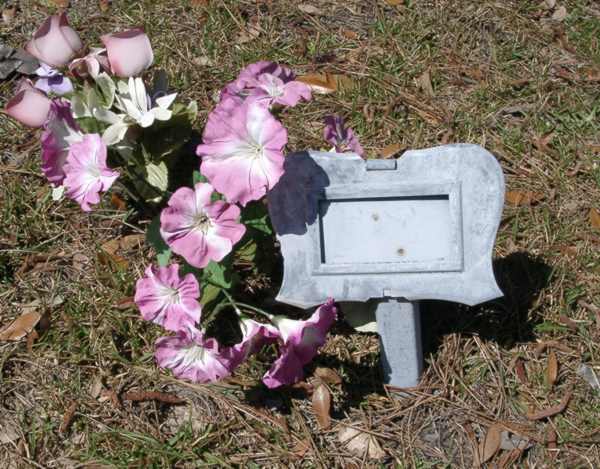  Unknown Gravestone Photo