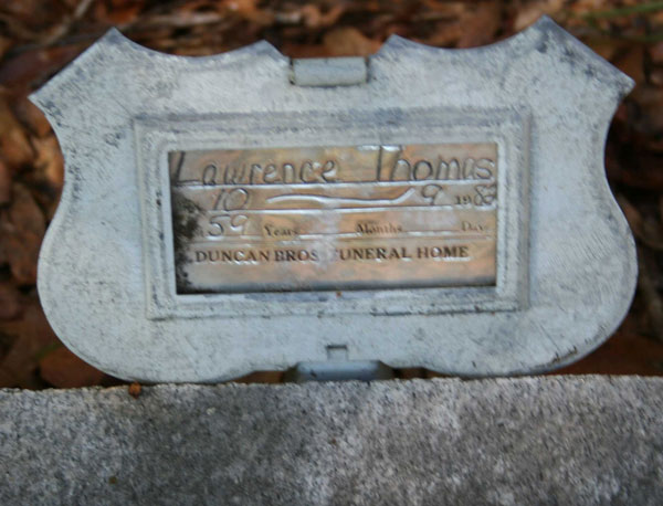 LAWRENCE THOMAS Gravestone Photo