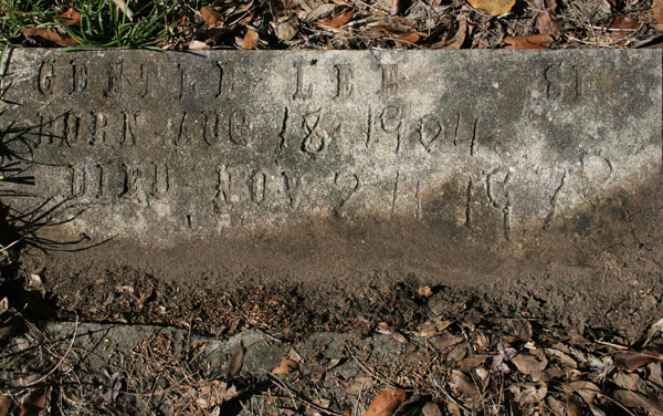 GENTLE LEE Gravestone Photo