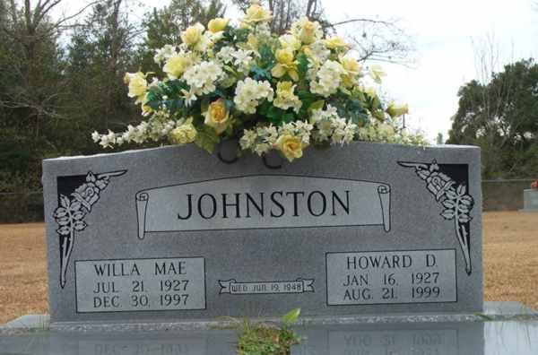 Willa Mae & Howard D. Johnston Gravestone Photo