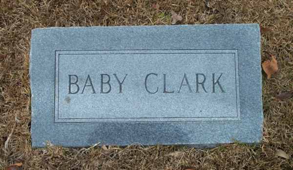 Baby Clark Gravestone Photo