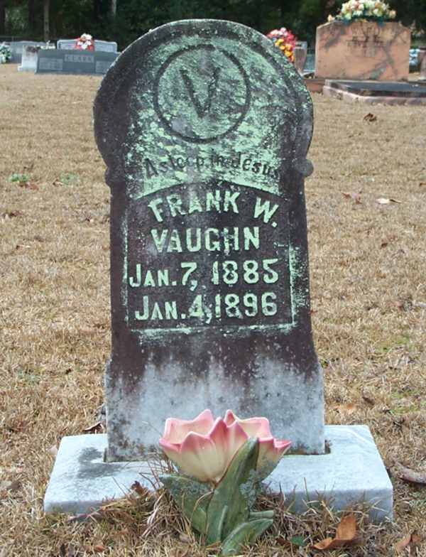 Frank W. Vaughn Gravestone Photo