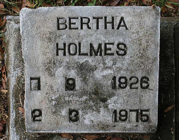Bertha Holmes Gravestone Photo