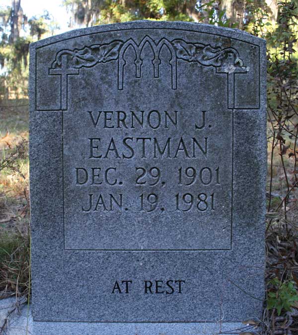 Vernon J. Eastman Gravestone Photo
