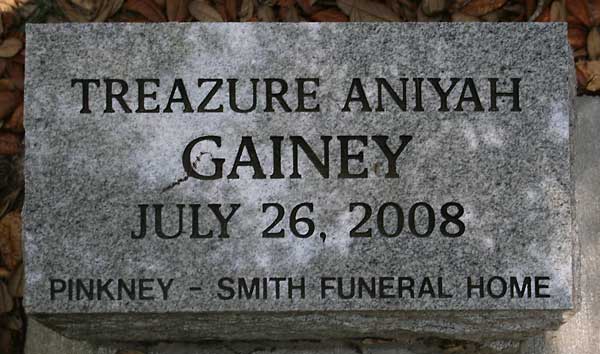 Treazure Aniyah Gainey Gravestone Photo