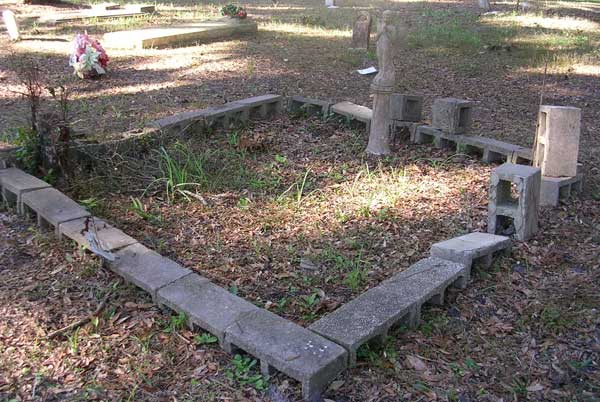  Unknown Gravestone Photo