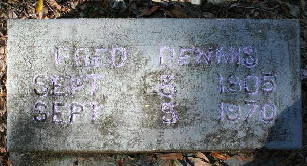 Fred Dennis Gravestone Photo