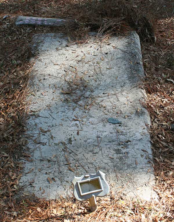  Unknown Gravestone Photo