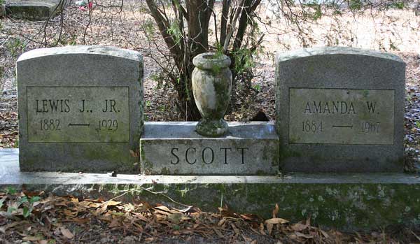 Lewis J. & Amanda W. Scott Gravestone Photo