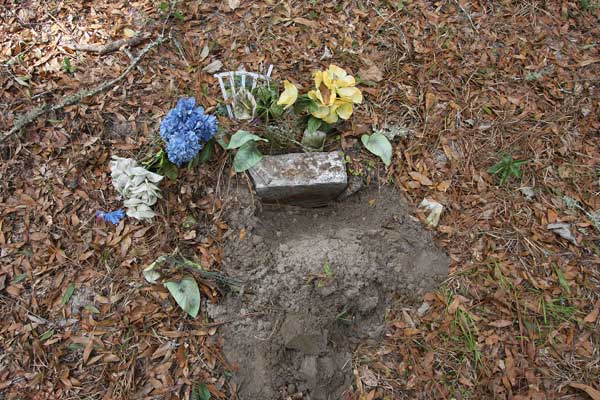  Unknown Gravestone Photo