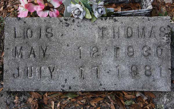 Lois Thomas Gravestone Photo