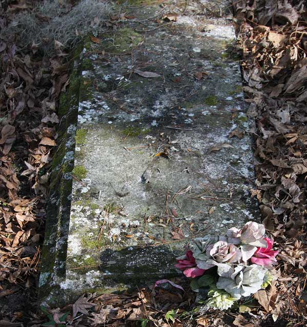  Unknown Gravestone Photo