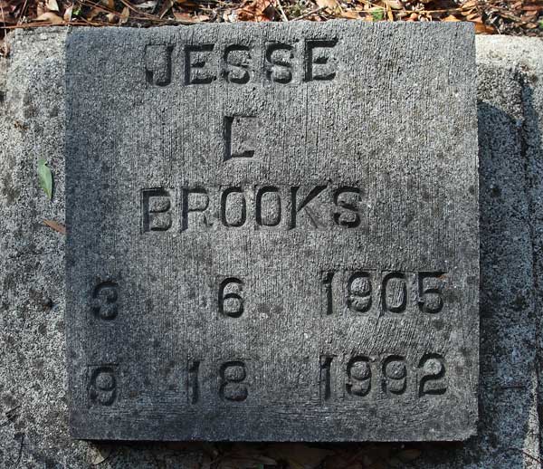 Jesse L. Brooks Gravestone Photo