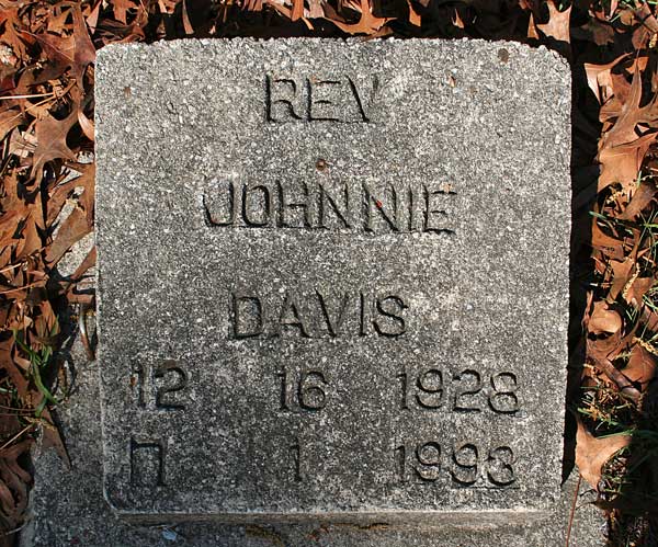 Rev. Johnnie Davis Gravestone Photo