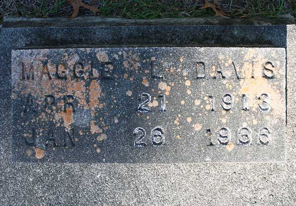 Maggie L. Davis Gravestone Photo