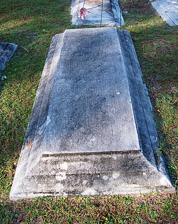 Unknown  Gravestone Photo