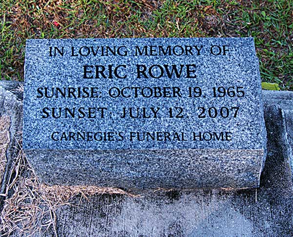Eric Rowe Gravestone Photo