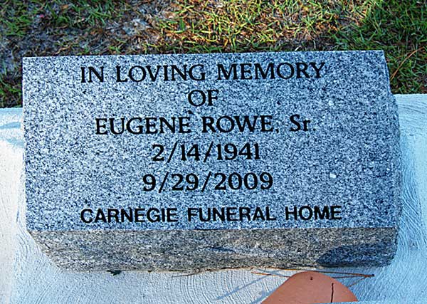 Eugene Rowe Gravestone Photo