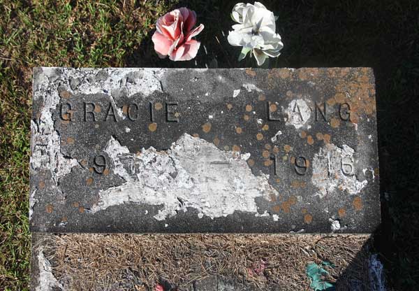 Gracie Lang Gravestone Photo