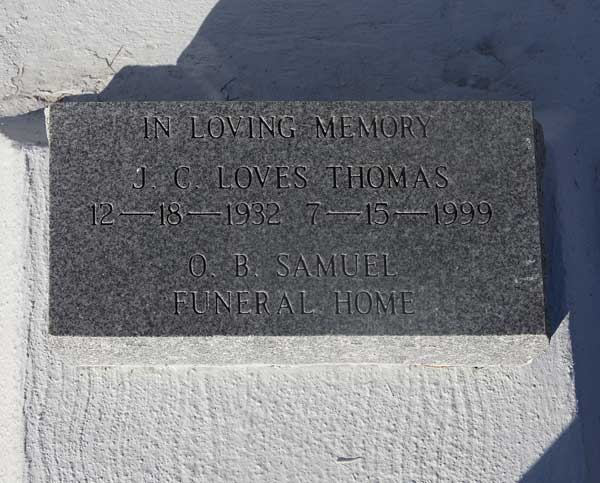 J.C. Loves Thomas Gravestone Photo