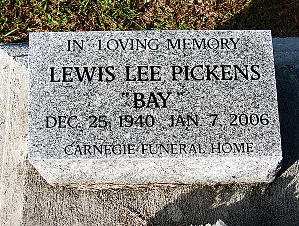 Lewis Lee Pickens Gravestone Photo