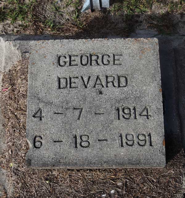 George Devard Gravestone Photo