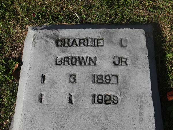 Charlie L. Brown Gravestone Photo