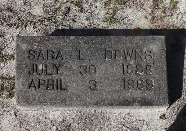 Sara L. Downs Gravestone Photo