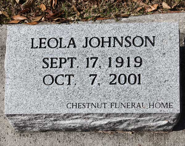 Leola Johnson Gravestone Photo