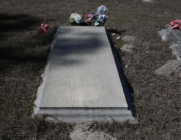  Unknown Gravestone Photo