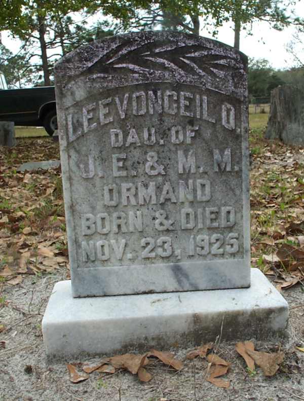 LeeVonceil O. Ormond Gravestone Photo