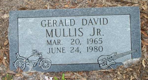 Gerald David Mullis Gravestone Photo