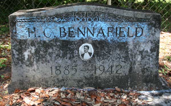 H.C. Bennafield Gravestone Photo