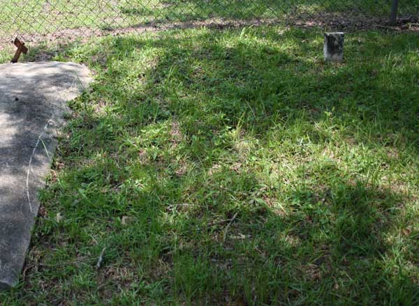  Unknown Gravestone Photo