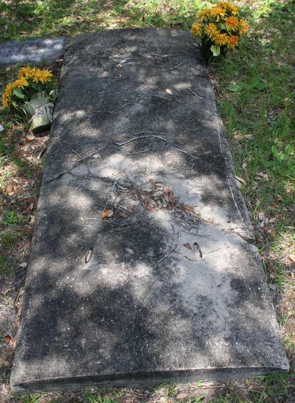  Unknown Gravestone Photo