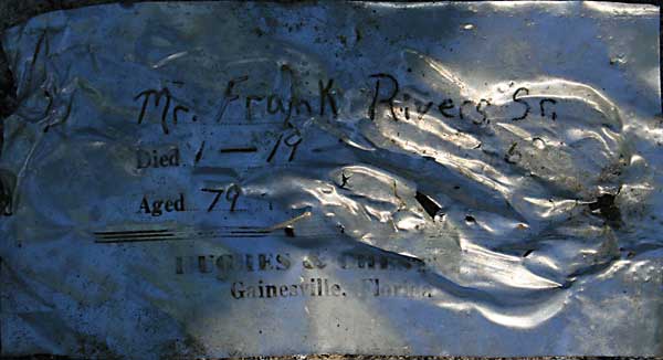 Frank Rivers Gravestone Photo