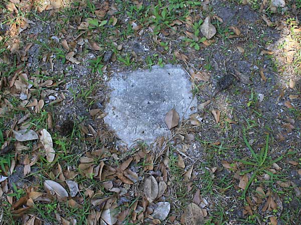  Unknown Gravestone Photo