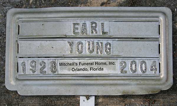 Earl Young Gravestone Photo