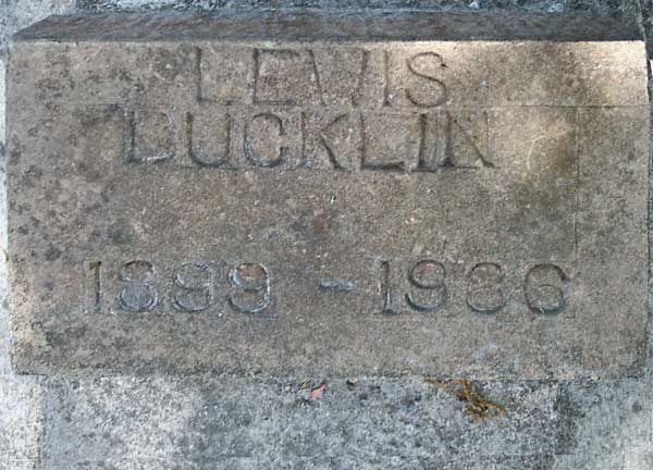 Lewis Bucklin Gravestone Photo