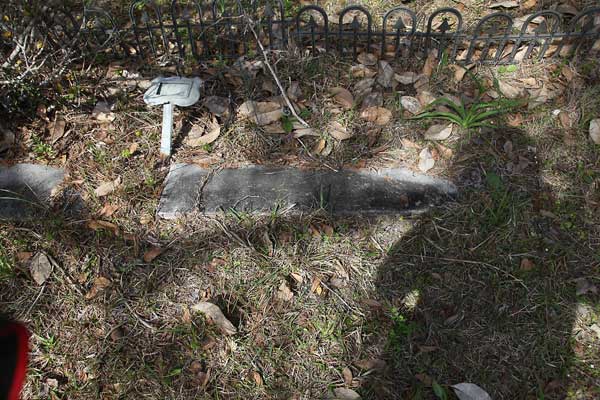  Unknown Gravestone Photo