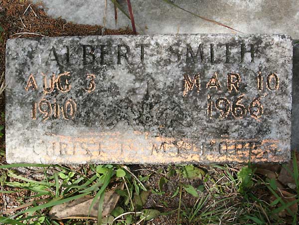 Albert Smith Gravestone Photo