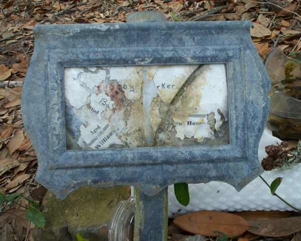 Baby Parker Gravestone Photo